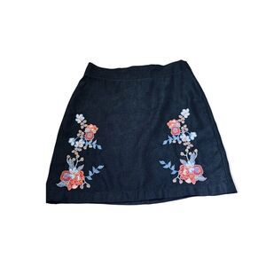 THML Black Floral Appliquéd Mini Skirt size Small